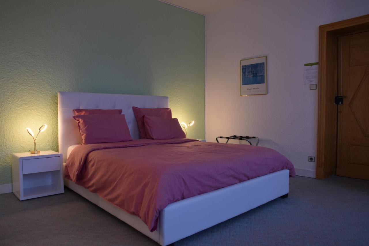 Le Platane Bed and Breakfast Lafrançaise Exteriör bild