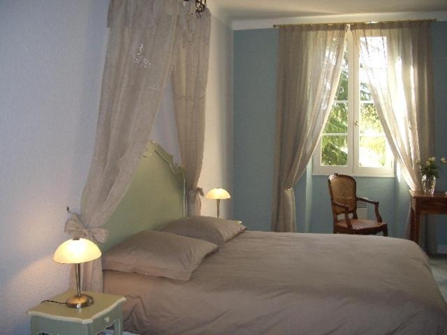 Le Platane Bed and Breakfast Lafrançaise Exteriör bild