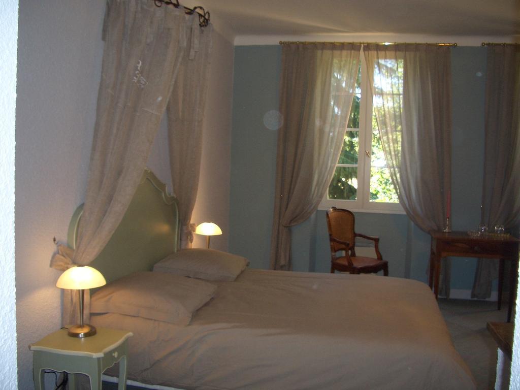 Le Platane Bed and Breakfast Lafrançaise Exteriör bild